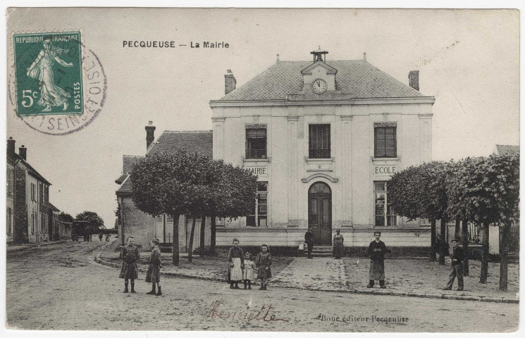 PECQUEUSE. - La mairie et l'école, [Editeur Roué, 1910, timbre à 5 centimes]. 