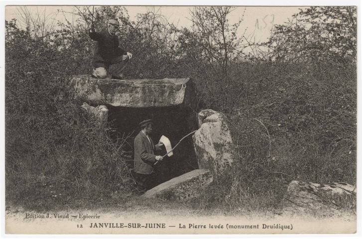 JANVILLE-SUR-JUINE. - La pierre-levée (monument druidique), rocher. Viaud, 12 lignes, 10 c, ad. 