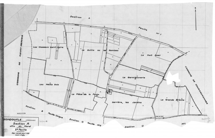 BONDOUFLE. - Cadastre révisé pour 1933 : plan du tableau d'assemblage , plans de la section A le Nord 1ère feuille, idem 2ème feuille , section B le Couchant, section C le Levant 2ème feuille ; cadastre révisé pour 1977 : plans de la section A 1ère feuille, idem 2ème feuille, section B 1ère feuille, idem 2ème feuille, [9 plans]. 