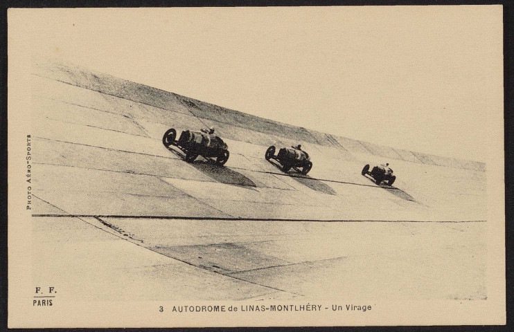 Linas.- Autodrome de Linas-Montlhéry, Domaine de Saint-Eutrope : Un virage [1925-1935]. 