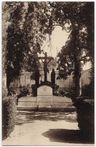 EVRY. - Notre-Dame-de-Sion-Grand-Bourg, le calvaire et le cimetière [Editeur David et Vallois, sépia]. 