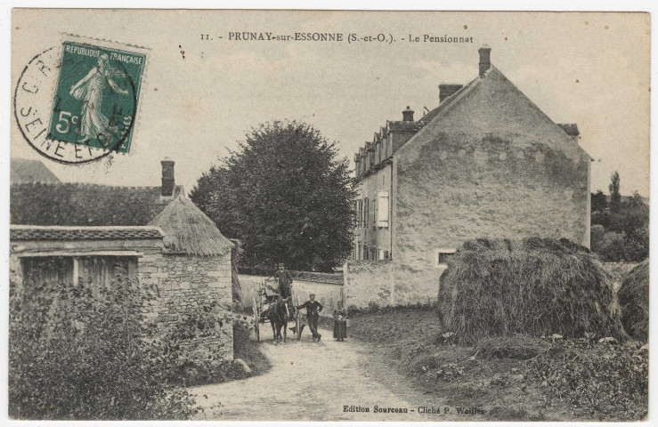 PRUNAY-SUR-ESSONNE. - Le pensionnat [Editeur Sourceau, 1911, timbre à 5 centimes]. 