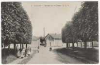 TIGERY. - Entrée de la ferme [Editeur CLC, 1907, timbre à 10 centimes]. 