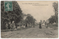 VILLEJUST. - La Folie-Bessin. Les Bosquets et la route d'Orsay. Editeur Lucas, timbre à 5 centimes. 