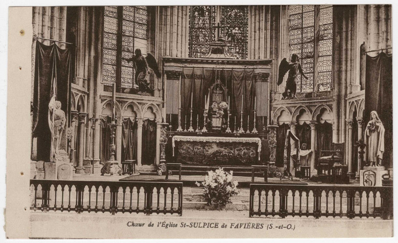 SAINT-SULPICE-DE-FAVIERES. - Choeur de l'église [Editeur Rameau, sépia ; carte incluse dans un album souvenir]. 