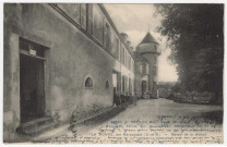 MARCOUSSIS. - La Ronce par Marcoussis, devant la maison [1922]. 