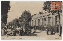 CORBEIL-ESSONNES. - La rue Féray et l'école, ND, 1914, 5 lignes, 10 c, ad. 