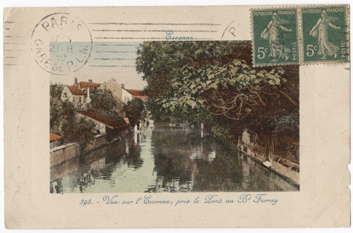 ESSONNES. - Vue sur l'Essonne, près le pont du boulevard Ferray, 1919, 6 mots, 2x5 c, ad., coloriée. 