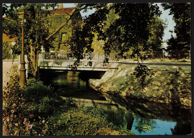 LEUVILLE-SUR-ORGE.- Pont Le Petit Paris [1972-1990].