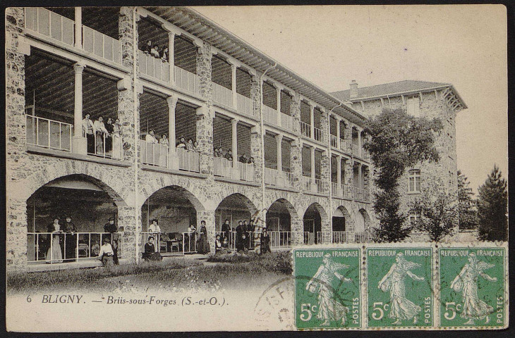 Briis-sous-Forges.- Sanatorium de Bligny : bâtiment des femmes (15 juin 1922). 
