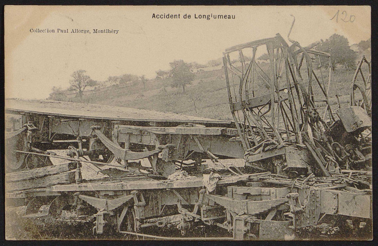 LONGJUMEAU.- Accident sur la ligne du tramway de Paris à Arpajon le 16 août 1909 (4 août 1910).