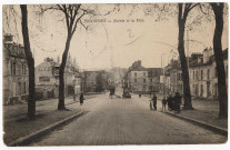 ESSONNES. - Entrée de la ville,[route nationale], Myard, 1924, 10 lignes, 15 c, ad. 