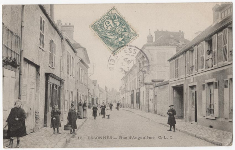 ESSONNES. - Rue d'Angoulême, CLC, 1907, 5 mots, 5 c, ad. 