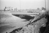 VILLEJUST.- La construction du tunnel du TGV : un pont, [vers 1987], N et B. Dim. 20 x 30 cm. 