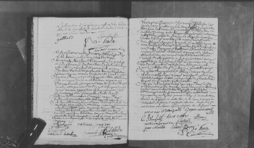 DANNEMOIS. Paroisse Saint-Mammes : Baptêmes, mariages, sépultures : registre paroissial ; DANNEMOIS. naissances, mariages, décès : registre d'état civil (1786-an XIII). [mariages (an VII et les six premiers mois de l'an VIII), voir 4E2045]. 