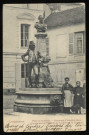 LONGJUMEAU. - Place de la mairie. Monument d'Adolphe Adam, compositeur du postillon de Longjumeau. Edition Trianon, 1903, 2 timbres à 5 centimes. 