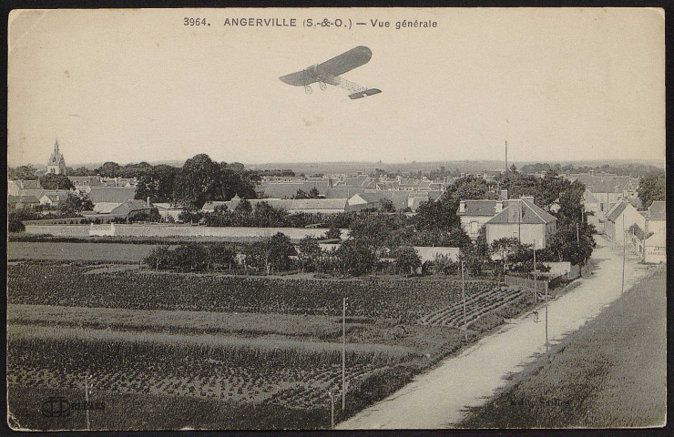 Angerville.- Vue générale (6 février 1915). 