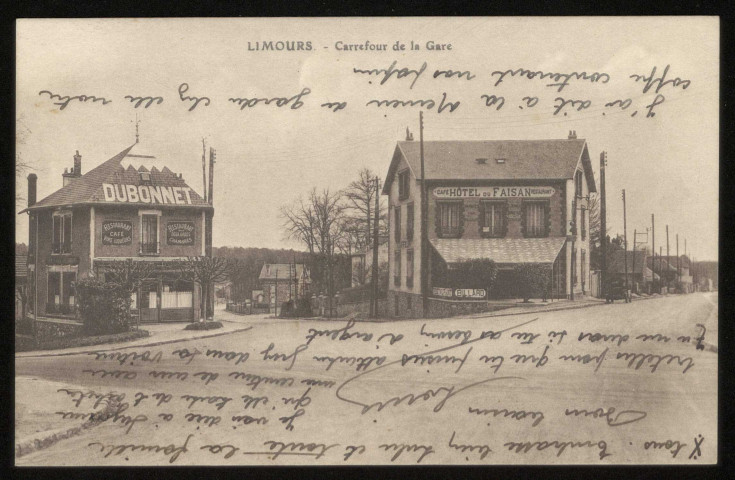LIMOURS-EN-HUREPOIX. - Carrefour de la gare. Edition Manigot, sépia. 