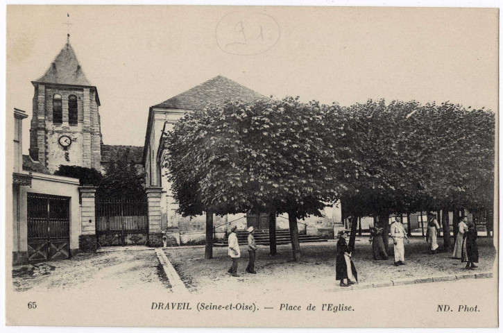 DRAVEIL. - Place de l'église. ND (1919), 16 lignes. 
