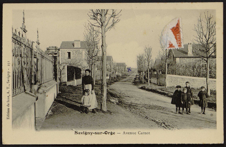 SAVIGNY-SUR-ORGE .- Avenue Carnot [1907-1916]. 