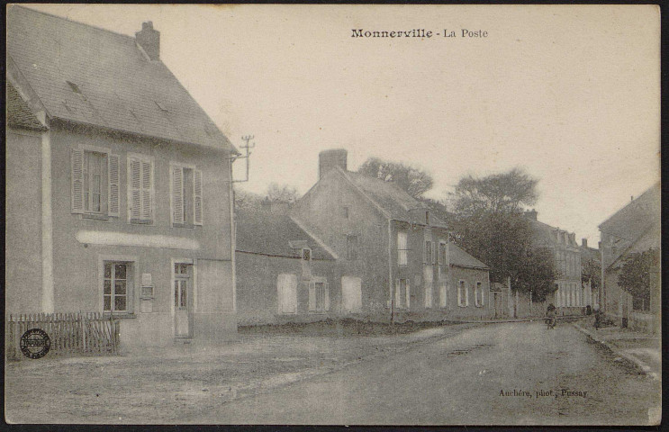 MONNERVILLE.- La poste, 1918.