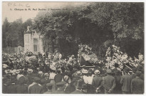 SAINT-GERMAIN-LES-CORBEIL. - Obsèques de M. Paul Darblay (3 septembre 1908), convoi funéraire devant les grilles du château [cote négatif 20A84b]. 