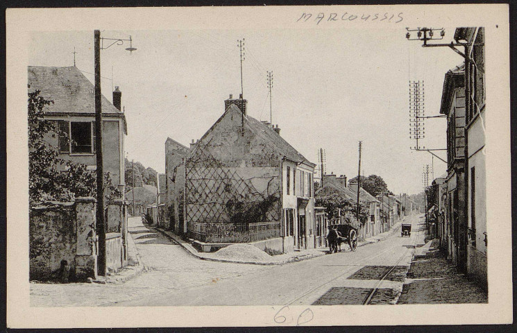 MARCOUSSIS.- Rond-point, rue Alfred-Dubois et de Malte-Brun (1920-1930].