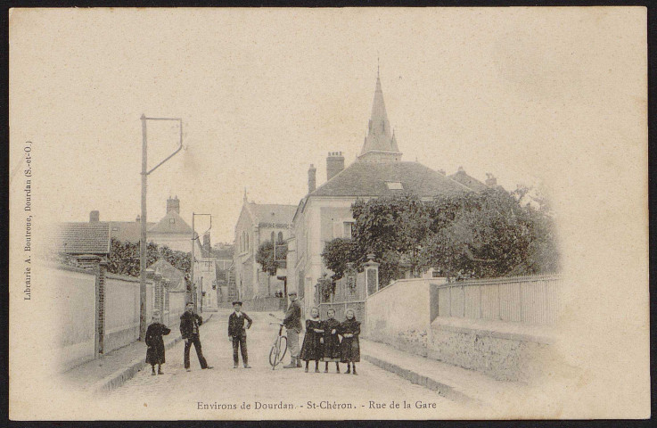 SAINT-CHERON.- Rue de la gare [1900-1903].