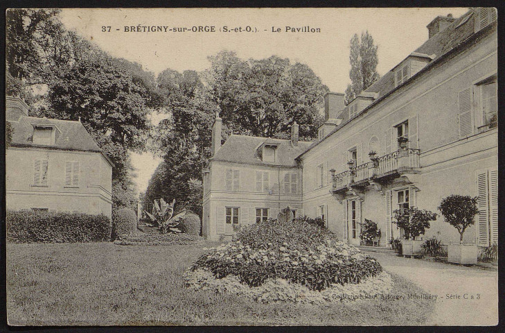 Brétigny-sur-Orge.- Château du K Rouge [Carouge] : le pavillon (1913). 