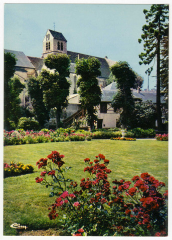 ORSAY. - Le parc municipal vers l'église. Editeur Combier Imprimeur Mâcon, distributeur éditions Raymon, Paris. 