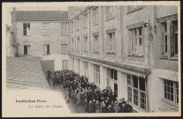 Montlhéry.- Institution Prou : La sortie des classes (1904-1905). 