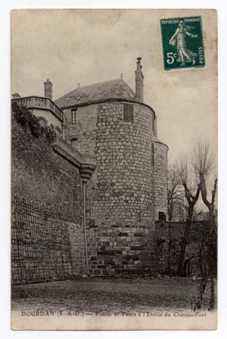 DOURDAN. - Fosses et tours a l'entrée du château-fort. Bougardier, 2 lignes, 5 c, ad. 