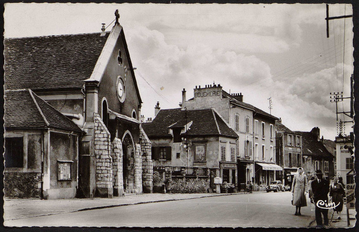 Athis-Mons.- Place de l'église [1950-1960]. 