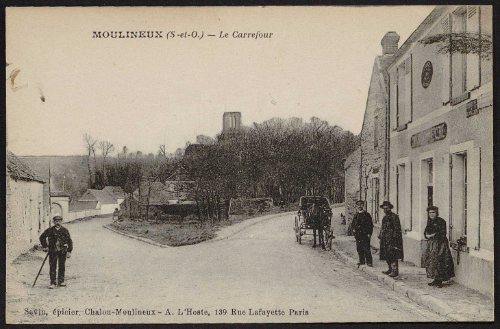 Chalou-Moulineux.- Moulineux. Le carrefour (1907). 