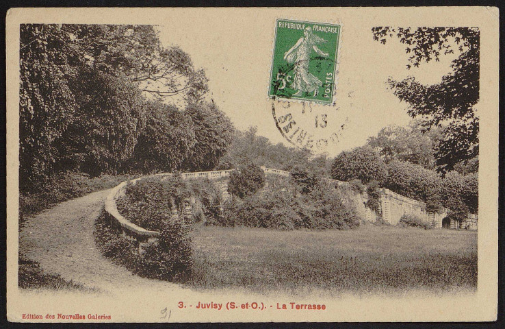JUVISY-SUR-ORGE.- La terrasse (12 août 1913).