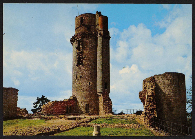 Montlhéry.- Ancien donjon du château de Montlhéry [1964-1985]. 