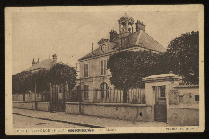 LEUVILLE-SUR-ORGE. - La mairie. Editeur Combier Imprimeur, Mâcon, collection Teyssèdre, Leuville-sur-Orge, 1939, timbre à 40 centimes, sépia. 
