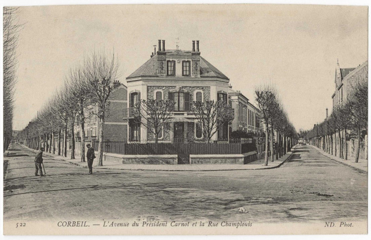 CORBEIL-ESSONNES. - L'avenue du Président-Carnot et la rue Champlouis, ND, cote négatif 3B148/6. 