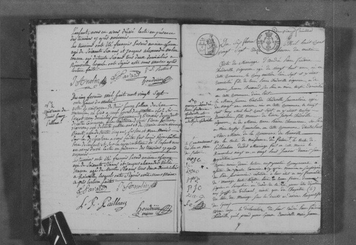 ROINVILLE-SOUS-DOURDAN. Naissances, mariages, décès : registre d'état civil (1827-1835). 