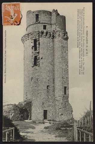 Montlhéry.- Reste de la redoutable forteresse de Montlhéry, construite vers l'an 1015 par Thibault, grand forestier au roi Robert, Jean sans Peur en fît le siège le 1er octobre 1417. La tour a 33 mètres de haut, la plate-forme est a 160 mètres d'altitude et domine le Panthéon de 32 mètres. 