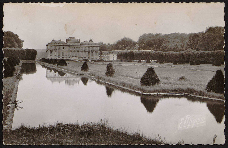 VAL-SAINT-GERMAIN (LE).- Château du Marais : Les canaux (1956).