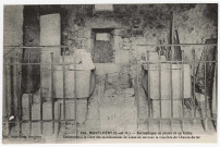 MONTLHERY. - Sarcophages en pierre et en tuiles, découverts à la gare de marchandises de Linas, en ouvrant la tranchée du chemin de fer [Editeur Desgouillons]. 