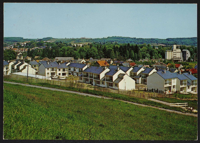 Dourdan .- Les hameaux de la Croix Saint-Jacques (31 août 1987). 