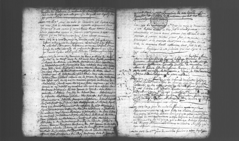 MONTLHERY. Paroisse Sainte-Trinité : Baptêmes, mariages, sépultures : registre paroissial (1707-1728). 