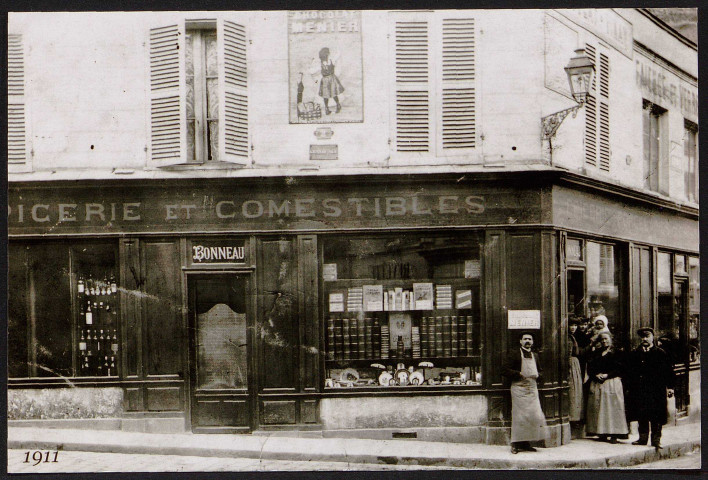 Montlhéry.- Maison Bonneau : commerce de vins, livres, épicerie et comestibles (1911). 