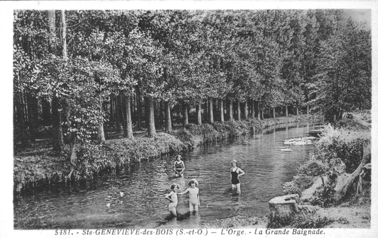 Sainte-Geneviève-des-Bois, La grande baignade dans l'Orge : carte postale [1930].