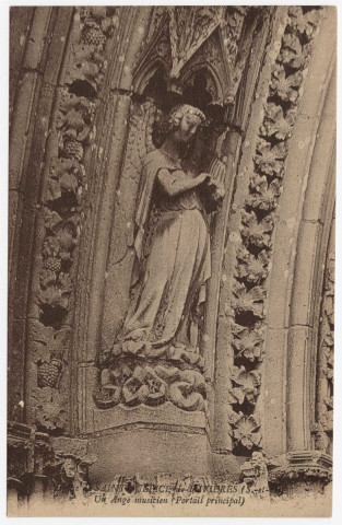 SAINT-SULPICE-DE-FAVIERES. - Eglise, portail, un ange musicien. Editeur Rameau. 