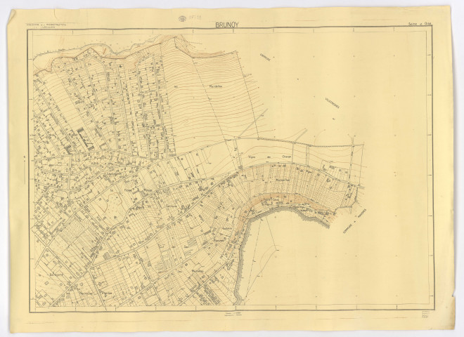 Plan topographique régulier de BRUNOY dressé et dessiné par M. GAZEAU, géomètre-expert, vérifié par M. GRANIER, ingénieur-géomètre, feuille 2. Ministère de la Reconstruction et de l'Urbanisme, 1946. Ech. 1/2.000. N et B. Dim. 1,10 x 0,81. 