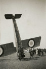 Avion français Morane-Saulnier abattu : photographie noir et blanc [2 avril 1915].
