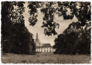 ETIOLLES. - Couvent des Dominicains, le Saulchoir, le château et le bâtiment des études [Editeur Lescuyer, 1956, timbre à 12 francs, sépia]. 